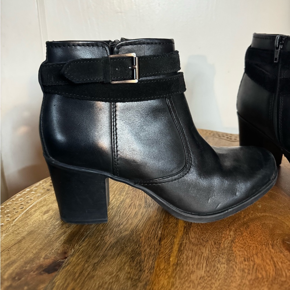 Clarks Diane Peak Leather Ankle Boots Business casual heel booties noir biker